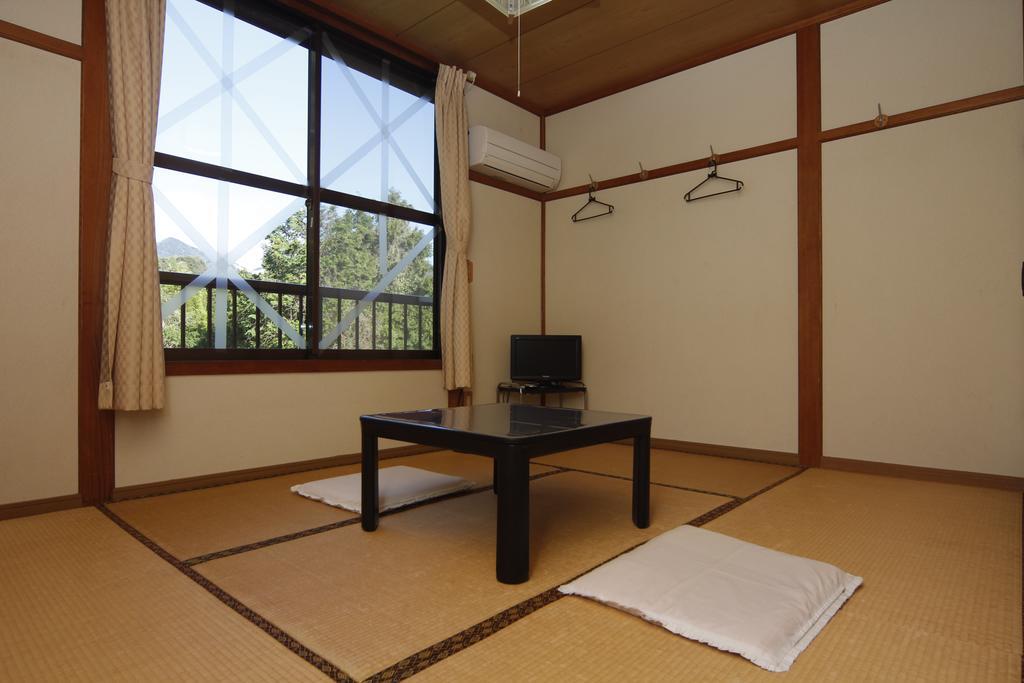 Minshuku Michiyasou Hotel Kirishima Zewnętrze zdjęcie